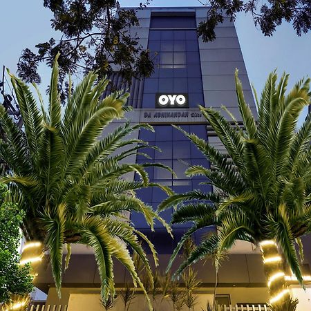 Hotel Collection O Golden Gate Hyderabad Esterno foto