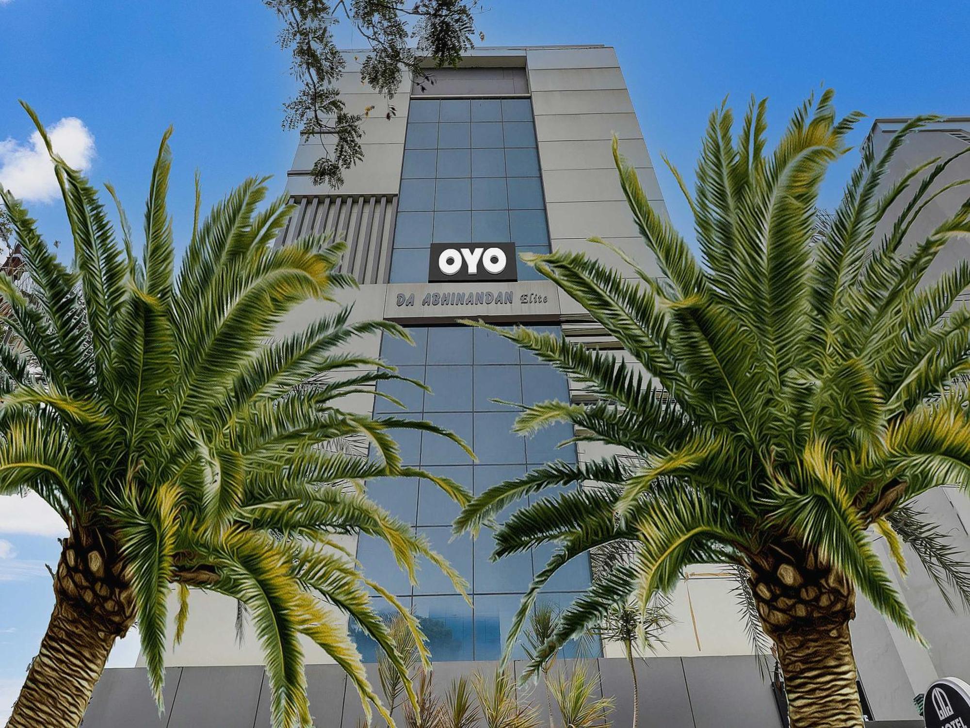 Hotel Collection O Golden Gate Hyderabad Esterno foto