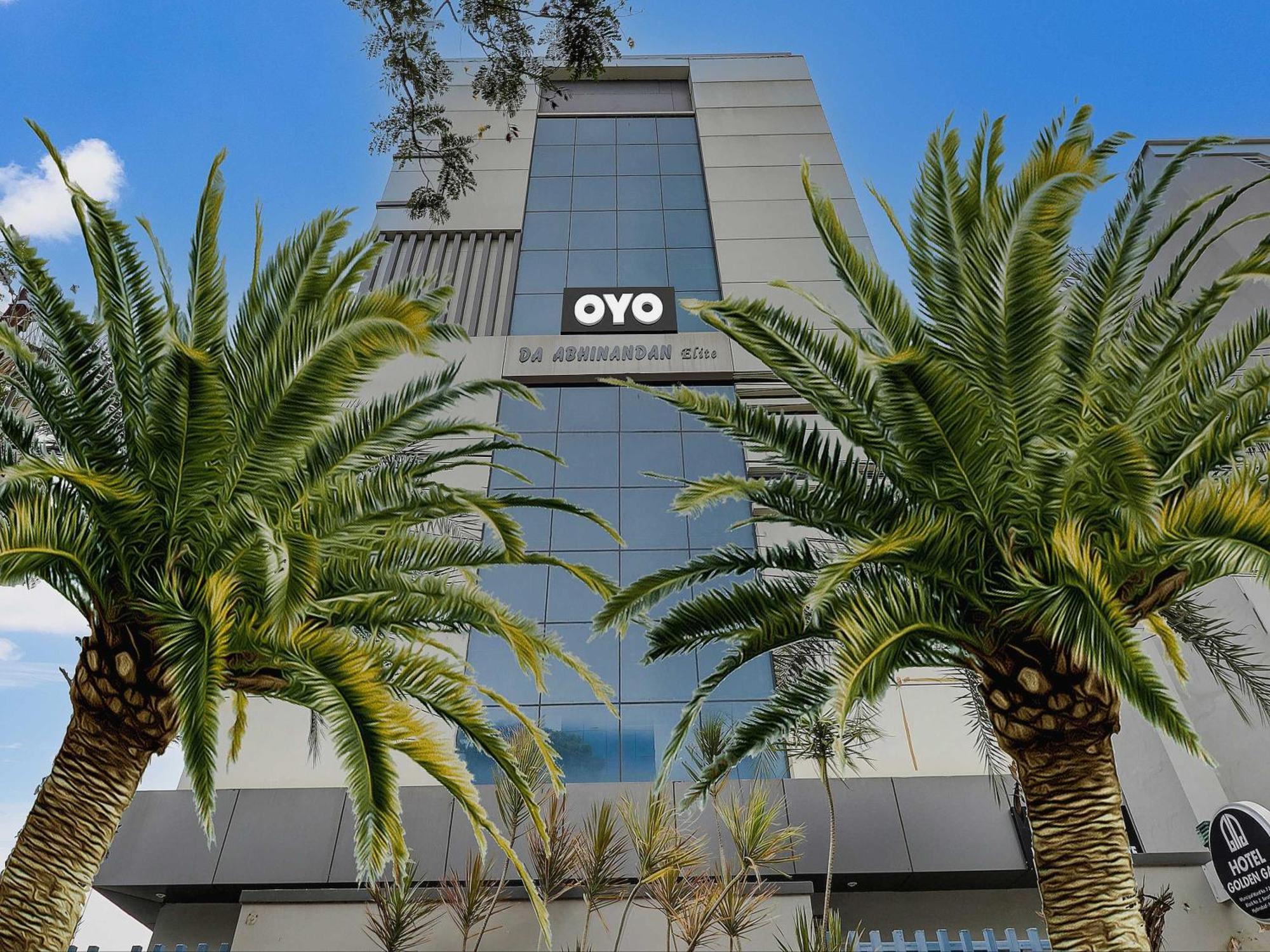 Hotel Collection O Golden Gate Hyderabad Esterno foto