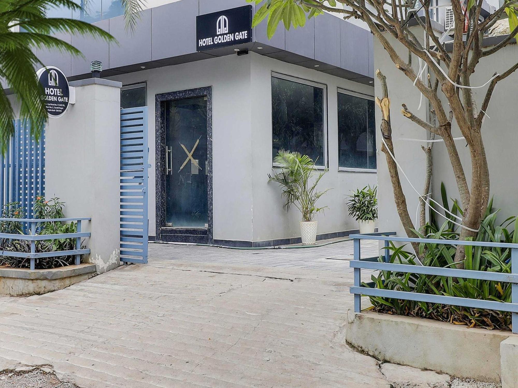 Hotel Collection O Golden Gate Hyderabad Esterno foto