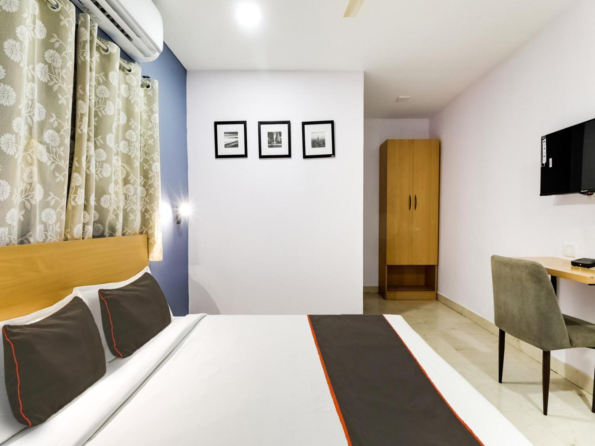 Hotel Collection O Golden Gate Hyderabad Esterno foto