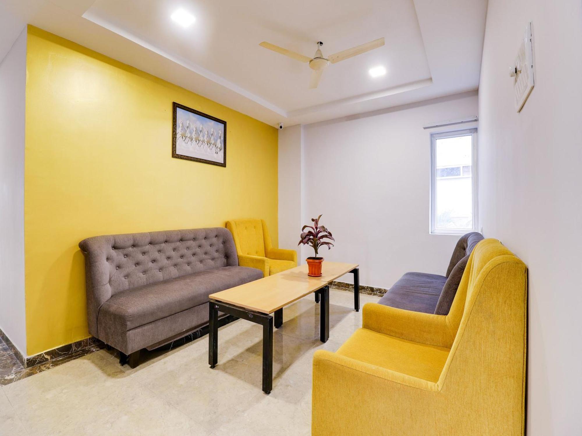 Hotel Collection O Golden Gate Hyderabad Esterno foto