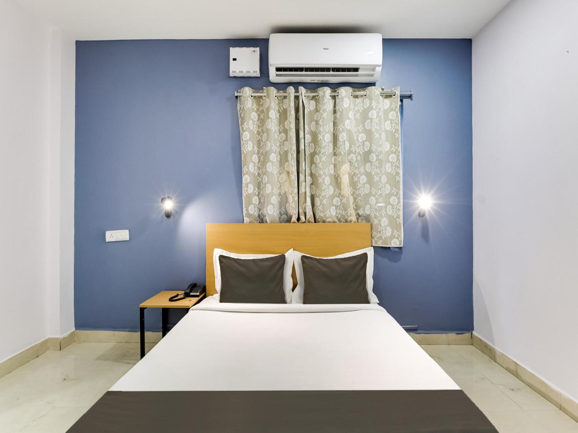 Hotel Collection O Golden Gate Hyderabad Esterno foto